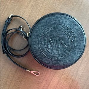 Michael Kors Fulton Circle Canteen Crossbody Bag Purse